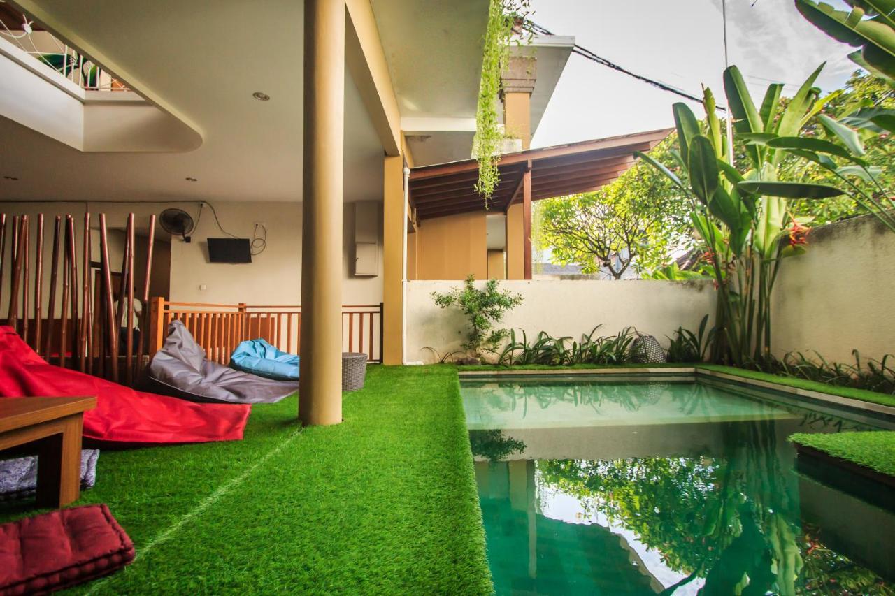 Kuta Suci Guesthouse Hotel 2*