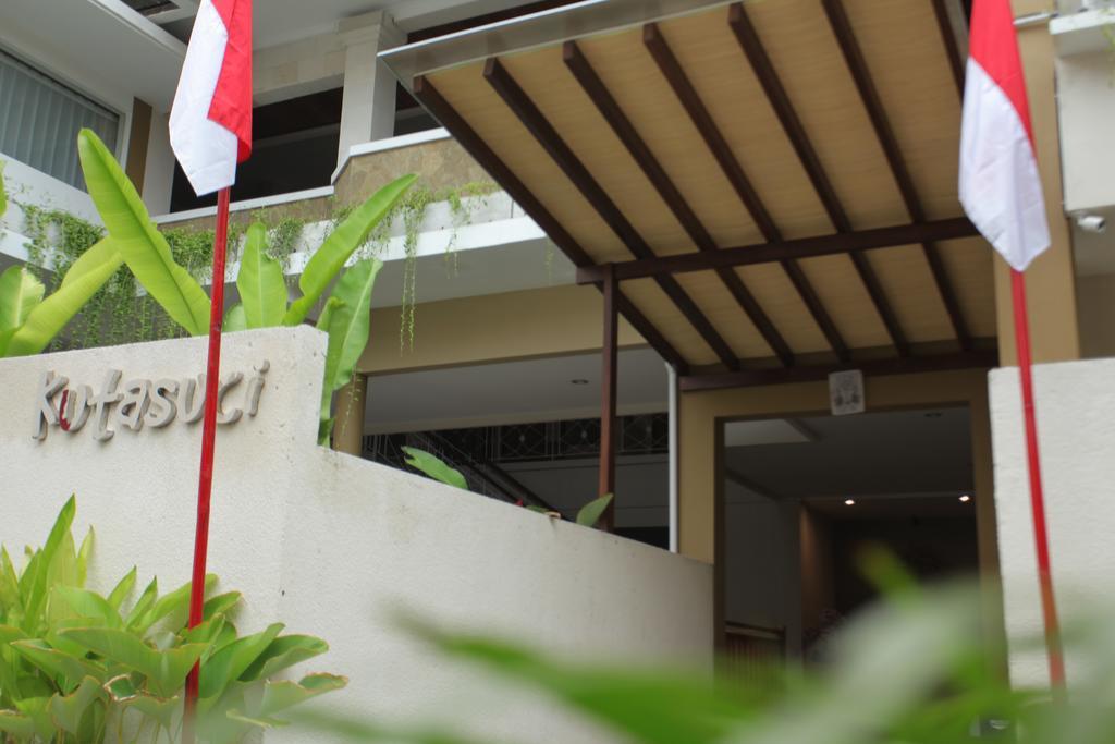 Kuta Suci Kuta Lombok
